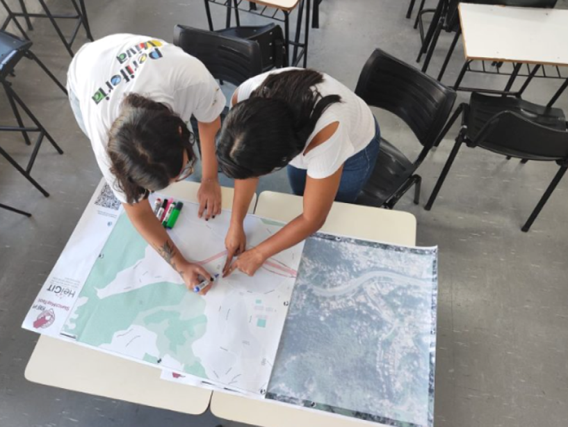 Collaborative mapping with residents